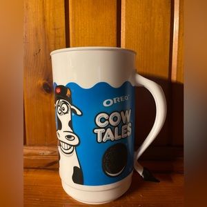 Cow Tales plastic cup Oreo